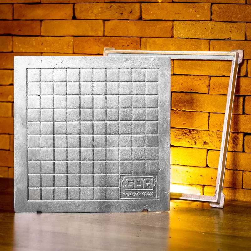 tampao-aluminio-simples-40cm-x-40cm-2