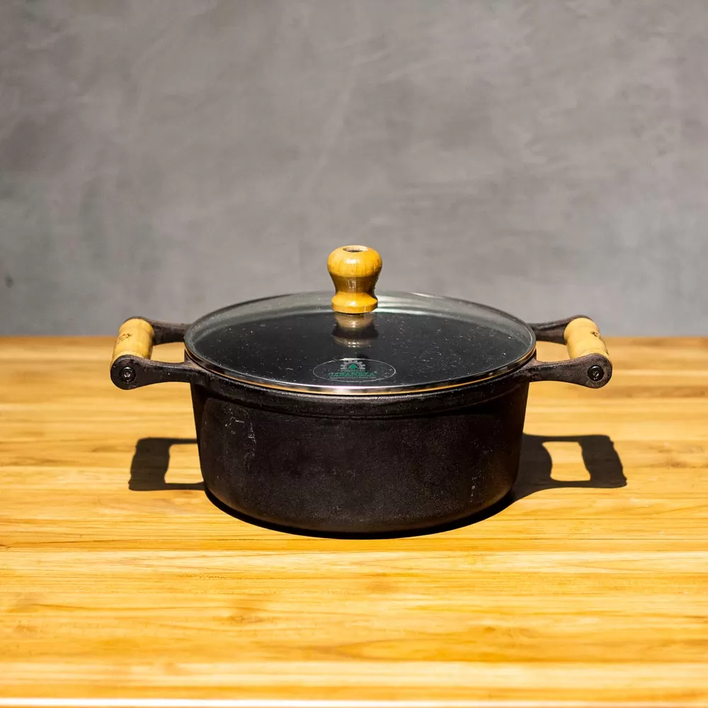Panela de Ferro Fundido com Tampa de Vidro