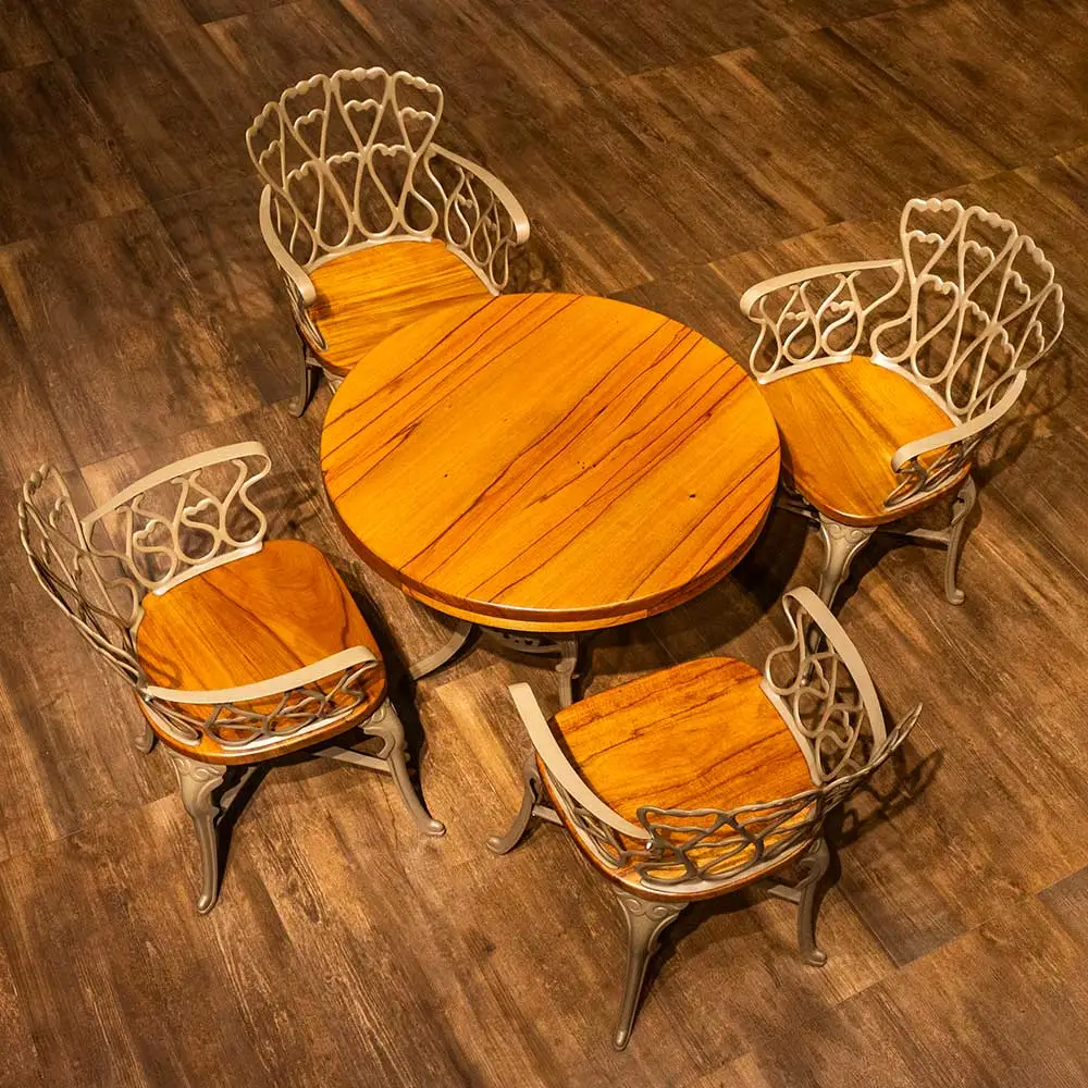 Conjunto Viena com Alumínio Fundido e Madeira Nobre Cor Fendi e Madeira