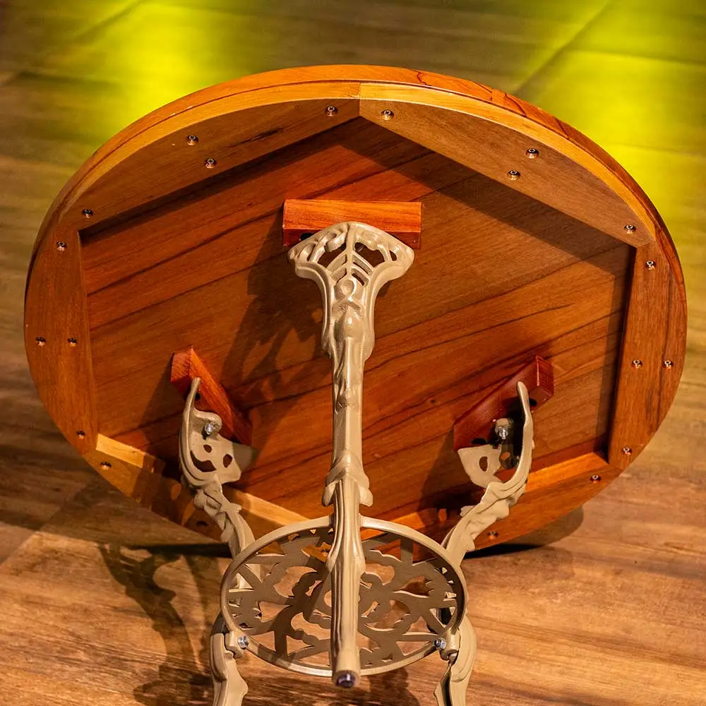 Conjunto Viena com Alumínio Fundido e Madeira Nobre Cor Fendi e Madeira