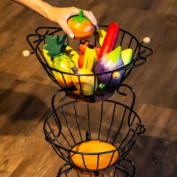 Fruteira de Ferro e Madeira 3 Andares Pequena Redonda