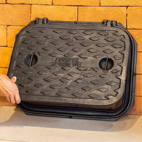 Tampão T27 Ferro Fundido Cinzento Caixa de Passagem